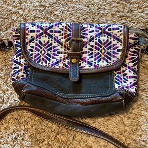 Myra crossbody